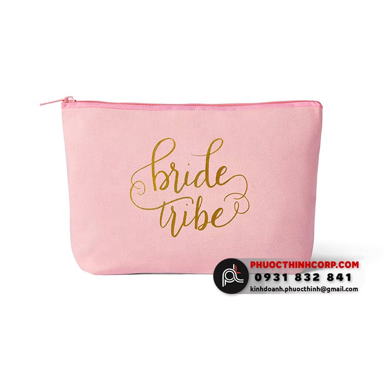 Túi trang điểm mini in chữ "Bride tribe" màu hồng