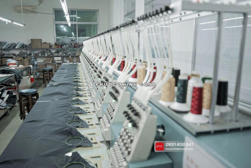 Xưởng may Phước Thịnh Corp TpHCM chuyền thêu 3