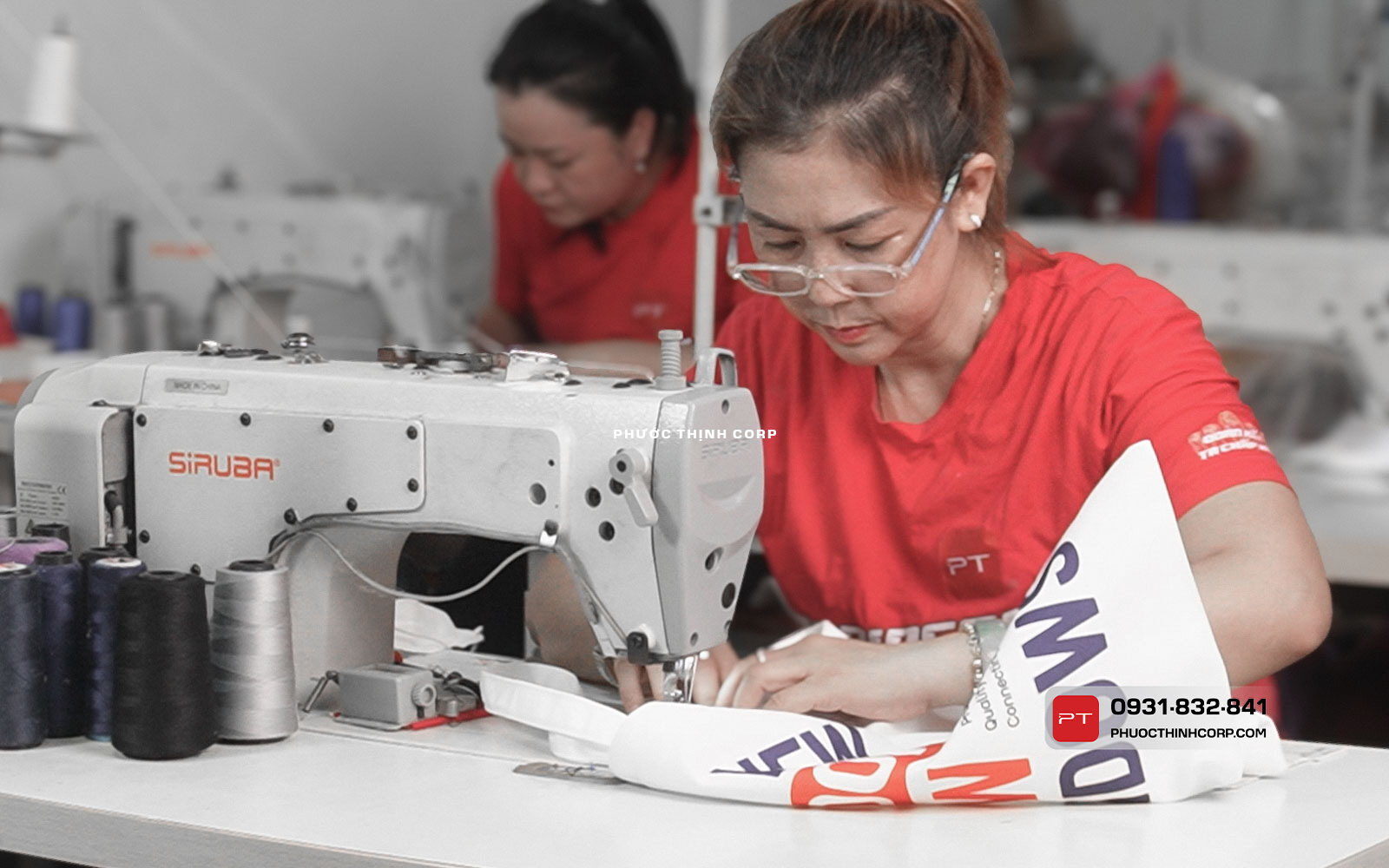 Xưởng sản xuất Phước Thịnh đang hoàn thiện đơn hàng